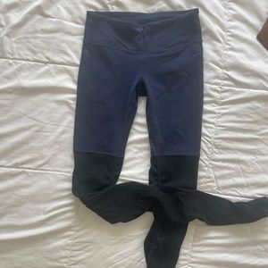 ALO yoga Navy Blue and Black High Waist Goddess Leggings size XS